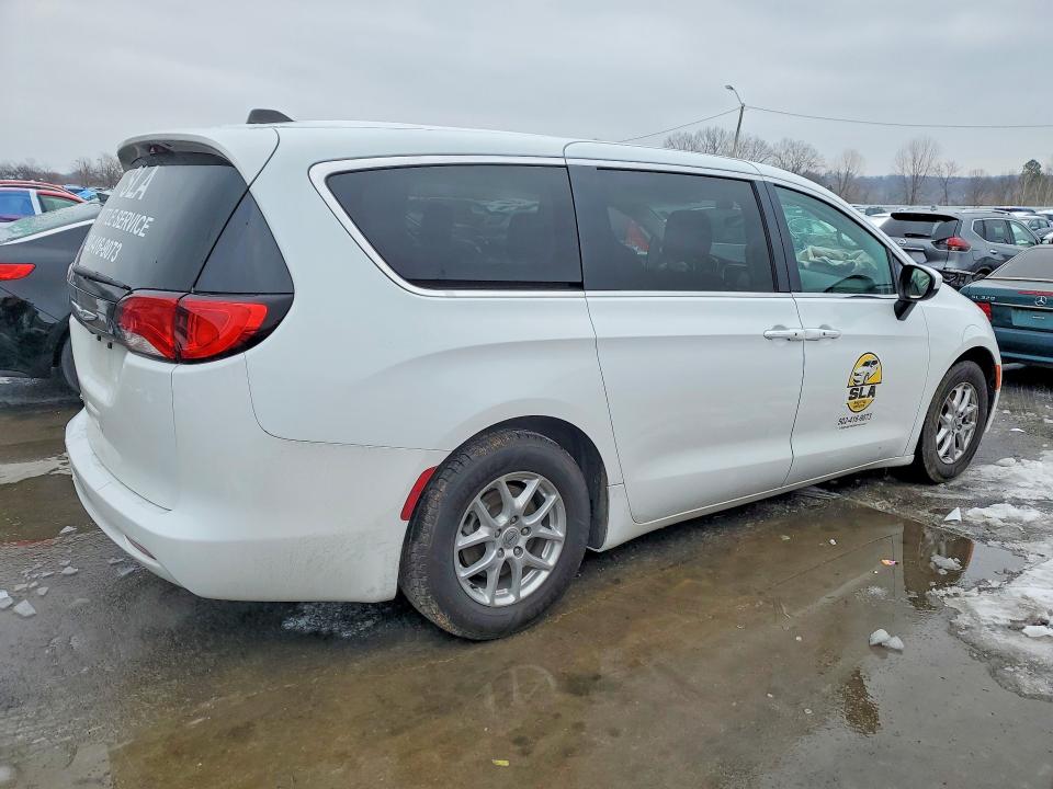 76197165 :رقم المزاد ، 2C4RC1CG8NR225146 vin ، 2022 Chrysler Voyager مزاد بيع