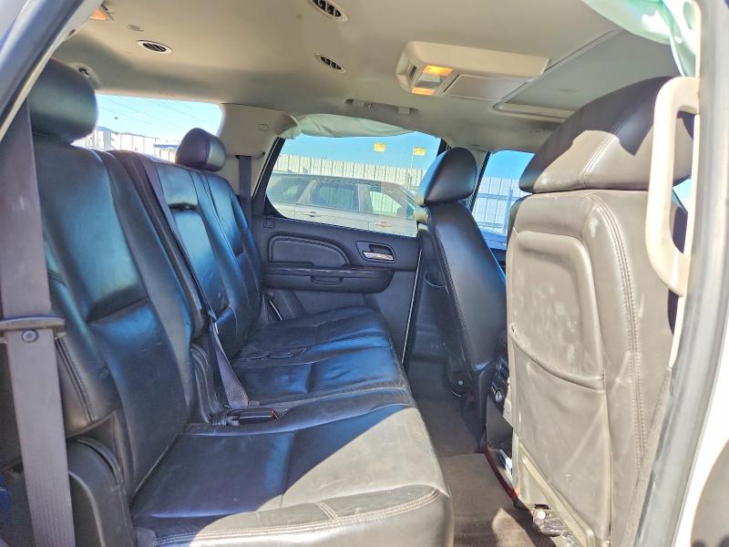 Продажа на аукционе авто 2010 Cadillac Escalade, vin: 1GYUKEEJ0AR244393, номер лота: 76259135
