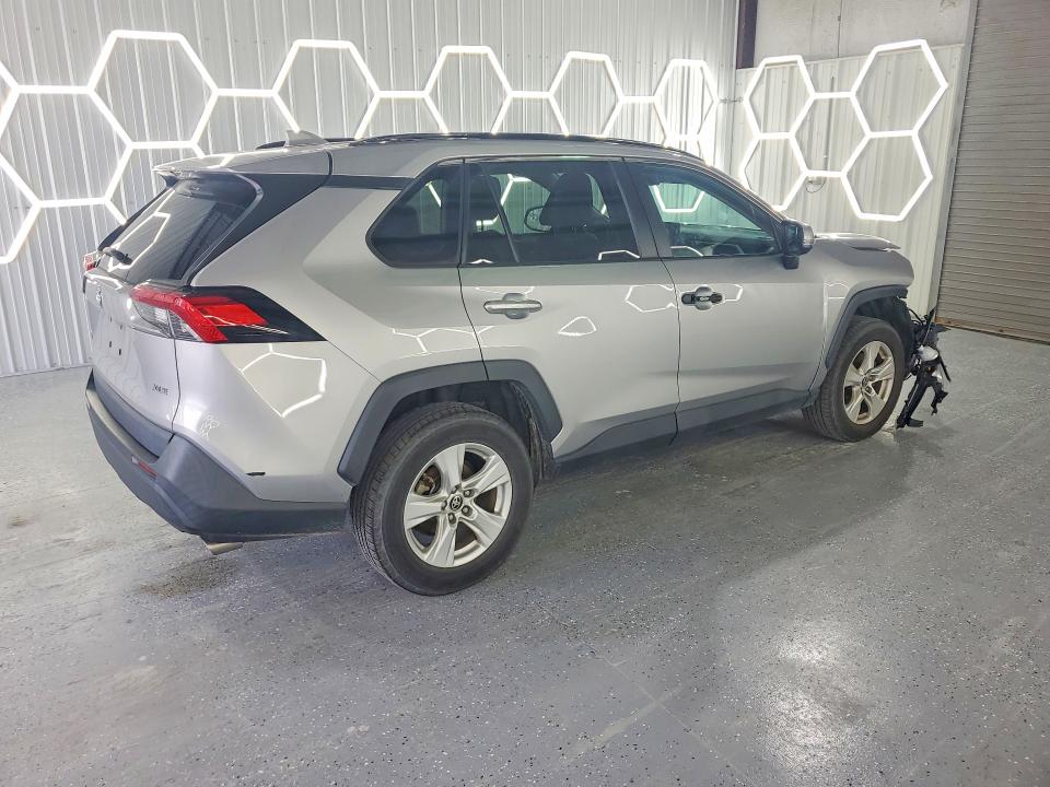 Продажа на аукционе авто 2021 Toyota Rav4, vin: 2T3W1RFV9MC145829, номер лота: 78170385