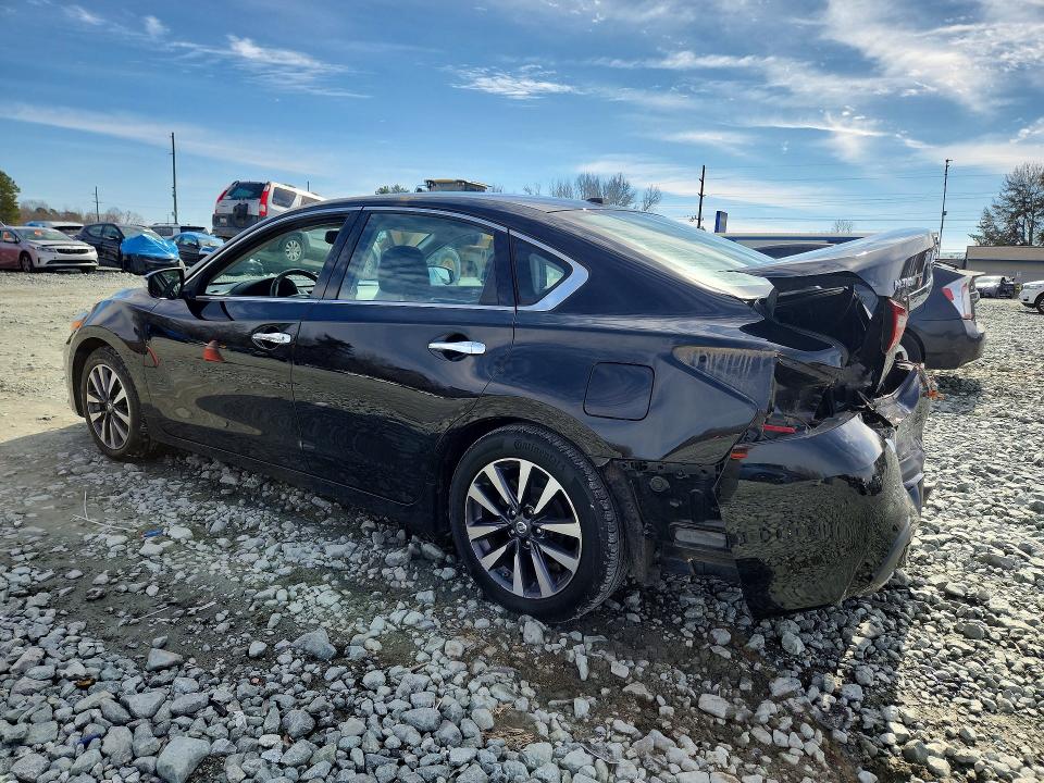 77945835 :رقم المزاد ، 1N4AL3AP9HC177641 vin ، 2017 Nissan Altima مزاد بيع