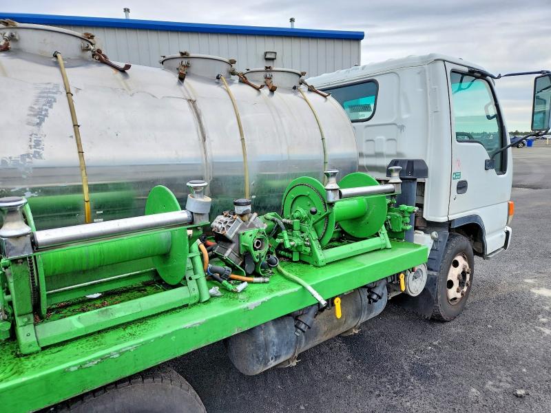 77730065 :رقم المزاد ، JALC4B149Y7012244 vin ، 2000 Isuzu Npr مزاد بيع
