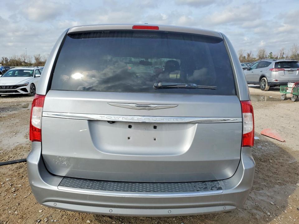 2015 Chrysler Town & Country მანქანა იყიდება აუქციონზე, vin: 2C4RC1CG1FR619640, აუქციონის ნომერი: 77569325