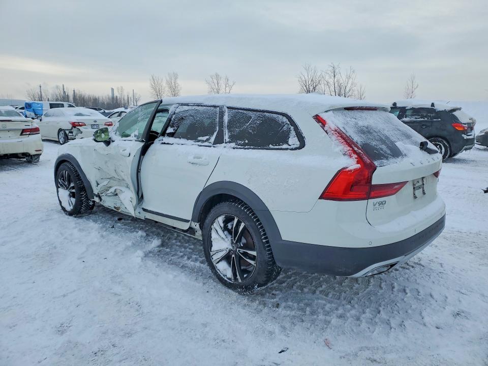 Продаж на аукціоні авто 2018 Volvo V90 Cross Country, vin: YV4A22NL1J1015256, номер лоту: 73330025