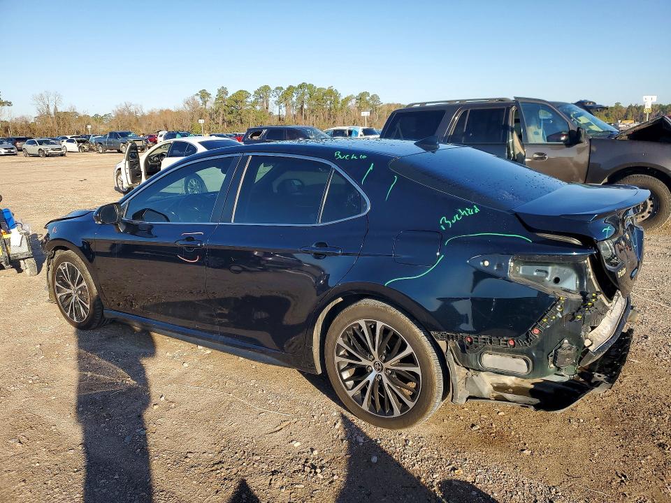 75887275 :رقم المزاد ، 4T1M11AK1LU390507 vin ، 2020 Toyota Camry مزاد بيع