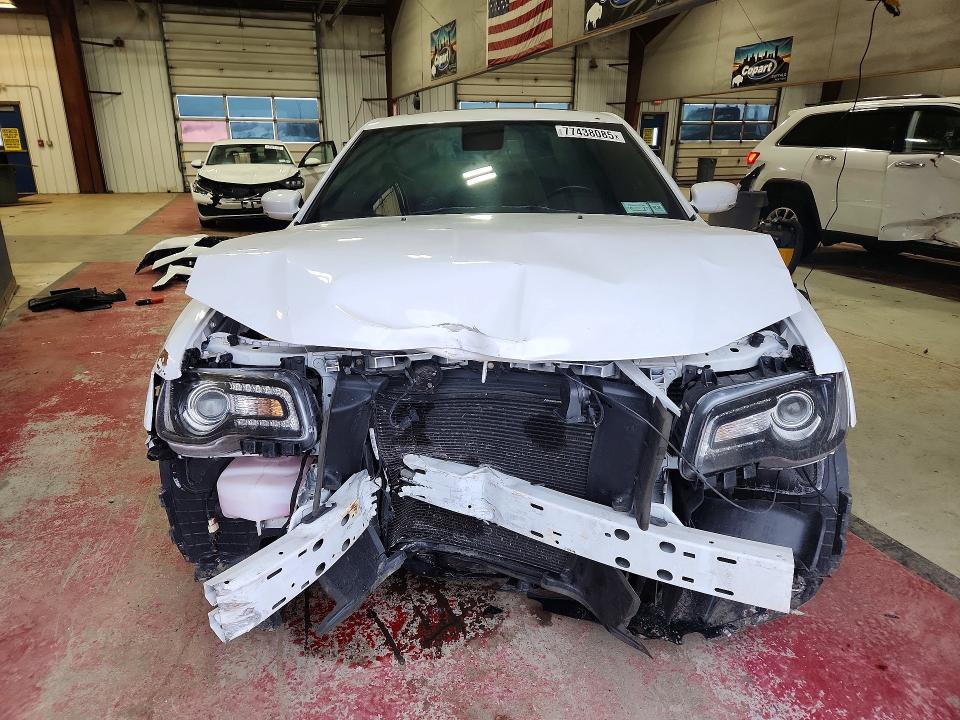 Продаж на аукціоні авто 2022 Chrysler 300, vin: 2C3CCAGG4NH135325, номер лоту: 77438085