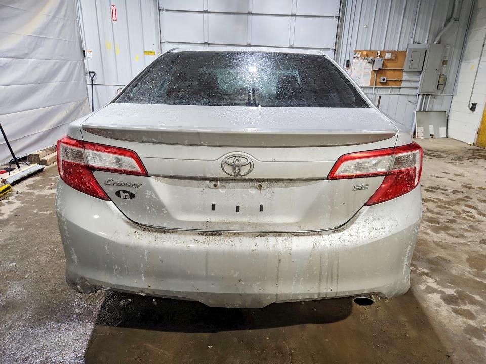 78402365 :رقم المزاد ، 4T1BF1FK5CU024079 vin ، 2012 Toyota Camry مزاد بيع