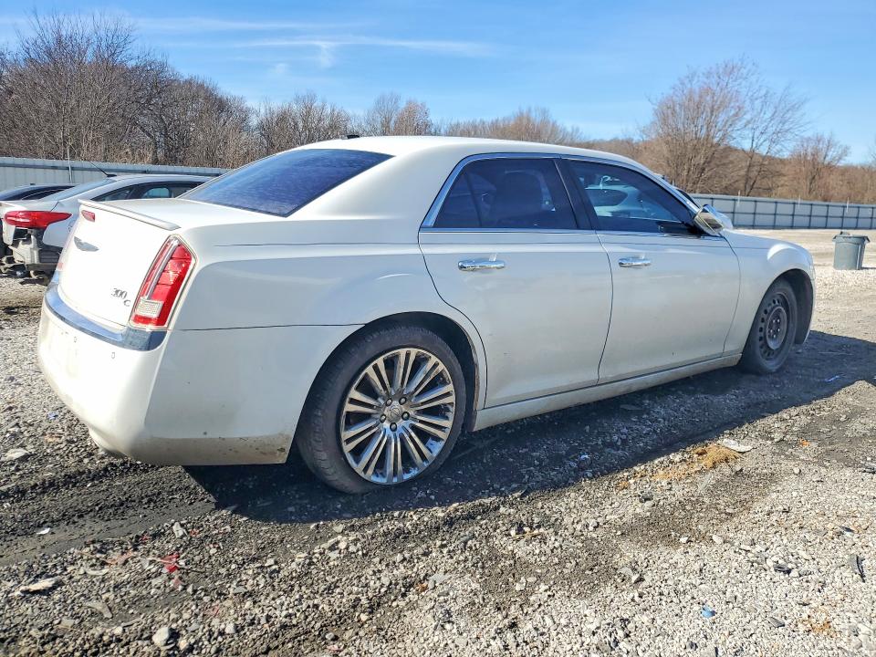 76270105 :رقم المزاد ، 2C3CA6CT6BH579887 vin ، 2011 Chrysler 300c مزاد بيع