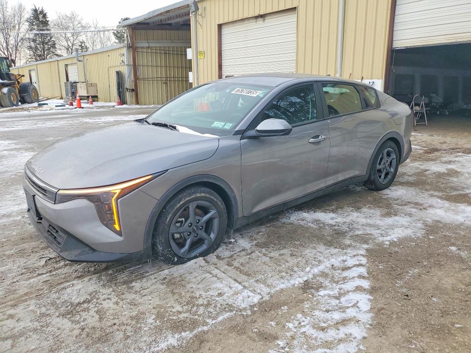 Продажа на аукционе авто 2025 Kia K4, vin: 3KPFT4DE1SE065304, номер лота: 75760735