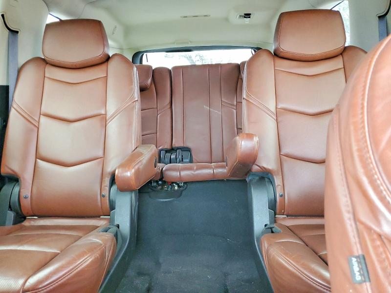 77419745 :رقم المزاد ، 1GYS4TKJ3FR635796 vin ، 2015 Cadillac Escalade مزاد بيع