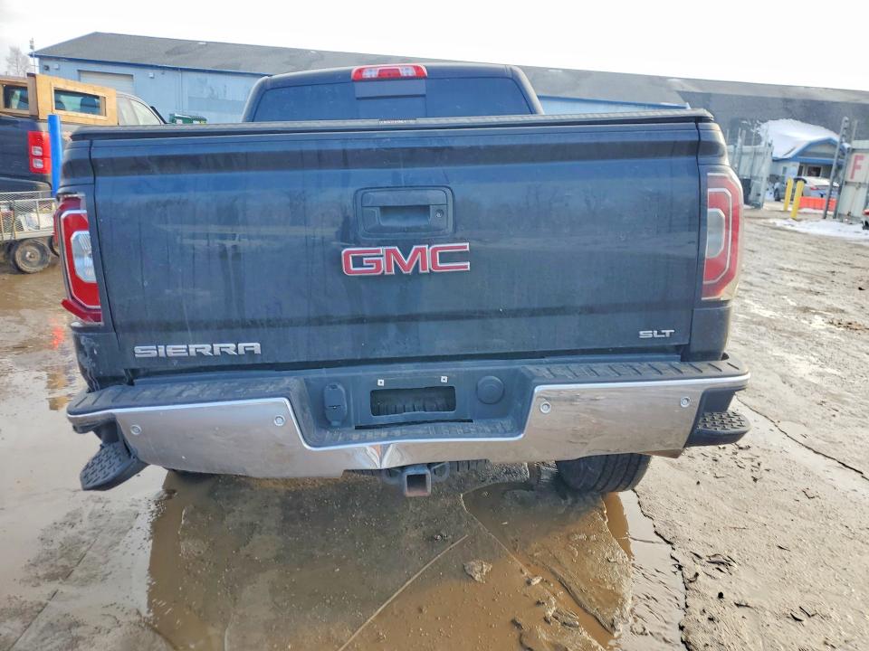 75980165 :رقم المزاد ، 3GTU2NEC2JG628571 vin ، 2018 Gmc Sierra مزاد بيع