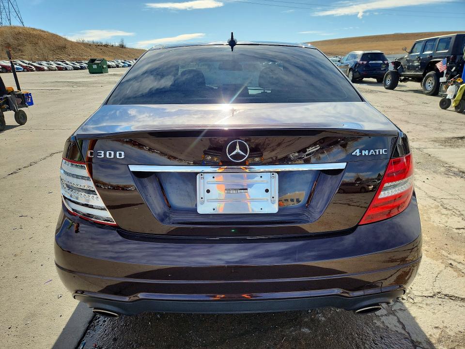 Продажа на аукционе авто 2012 Mercedes-benz C 300 4mat, vin: WDDGF8BB0CF858201, номер лота: 76718515