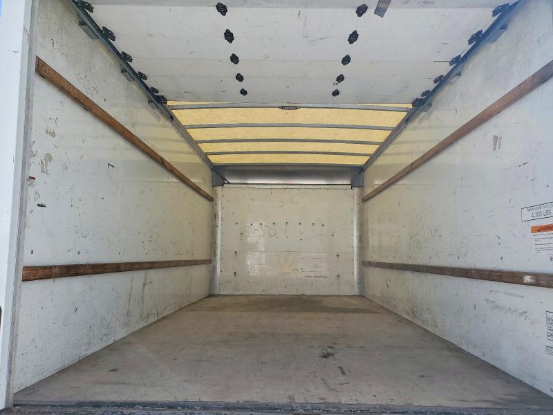 79659485 :رقم المزاد ، 7GZ37TC74MN013333 vin ، 2021 Gmc Savana مزاد بيع