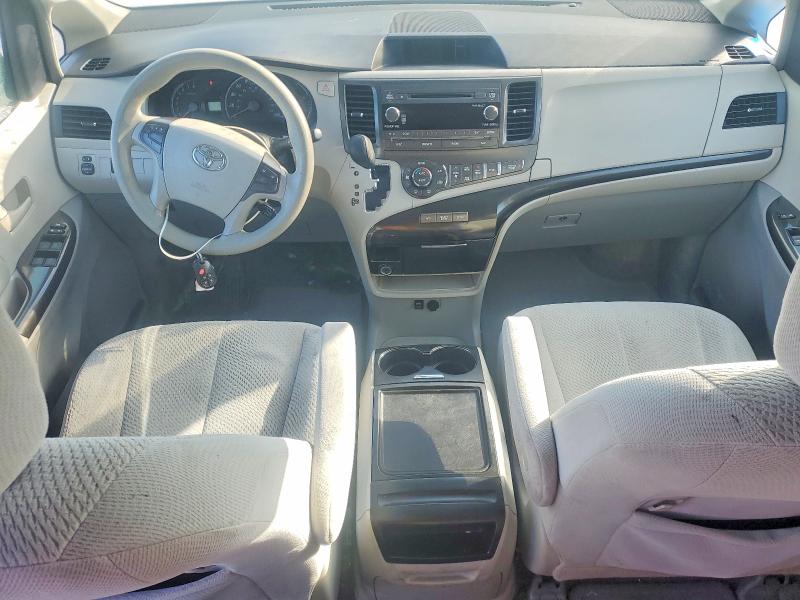 77367595 :رقم المزاد ، 5TDKK3DC9DS389457 vin ، 2013 Toyota Sienna مزاد بيع