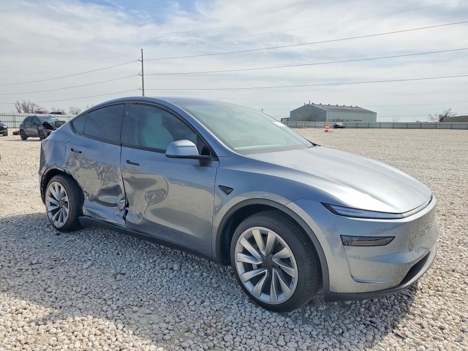 77940715 :رقم المزاد ، 7SAYGDEE0TA615065 vin ، 2026 Tesla Model Y مزاد بيع