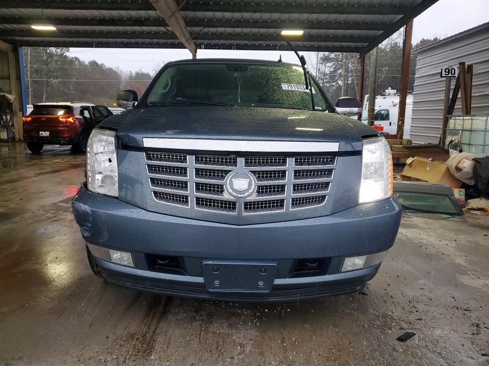 Продажа на аукционе авто 2010 Cadillac Escalade, vin: 1GYUKBEF8AR197348, номер лота: 79193345