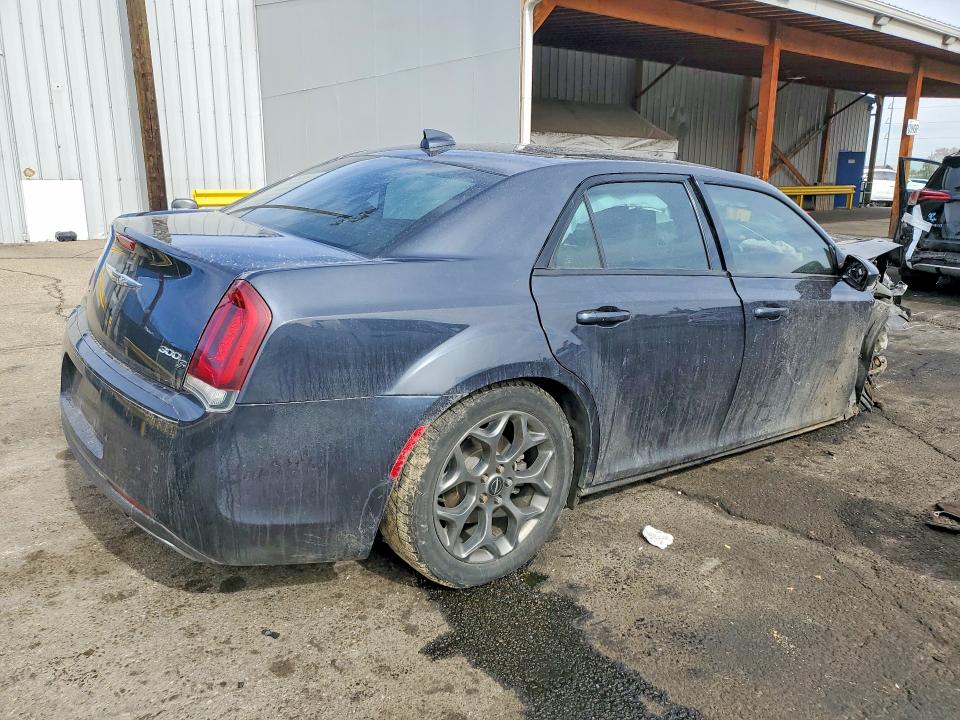 2017 Chrysler 300 მანქანა იყიდება აუქციონზე, vin: 2C3CCAGGXHH522126, აუქციონის ნომერი: 77697025