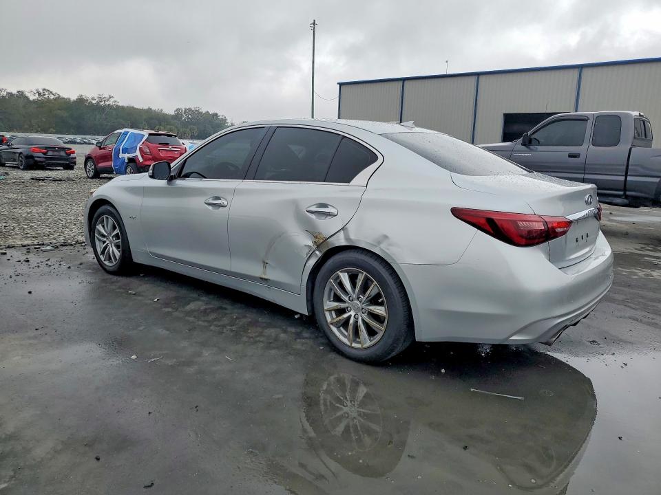 76393935 :رقم المزاد ، JN1CV7AP6JM240198 vin ، 2018 Infiniti Q50 مزاد بيع