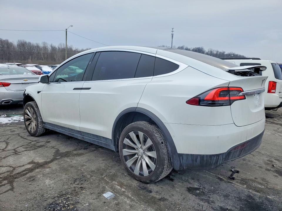 Продажа на аукционе авто 2019 Tesla Model X, vin: 5YJXCDE21KF196090, номер лота: 76147955