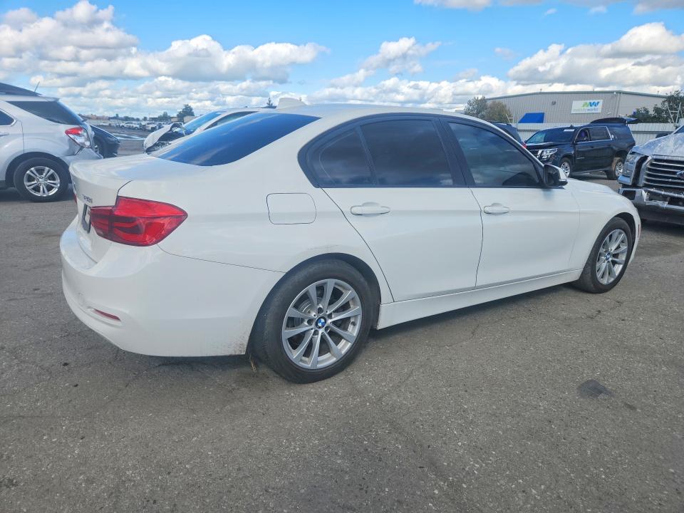 Продажа на аукционе авто 2018 Bmw 320, vin: WBA8A9C58JAD27883, номер лота: 76609715