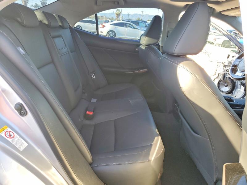 76559535 :رقم المزاد ، JTHBA1D26J5073822 vin ، 2018 Lexus Is مزاد بيع