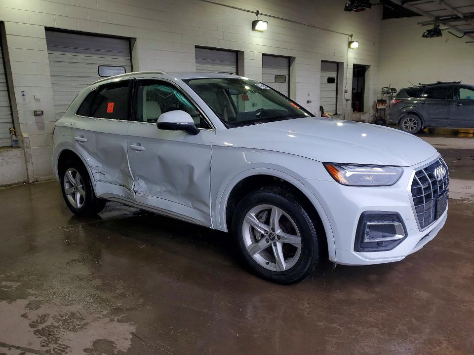 Продаж на аукціоні авто 2022 Audi Q5, vin: WA1ABAFY8N2110205, номер лоту: 76746015