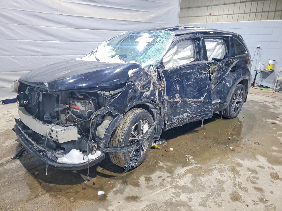 75211025 :رقم المزاد ، 5TDJKRFH6GS300777 vin ، 2016 Toyota Highlander مزاد بيع