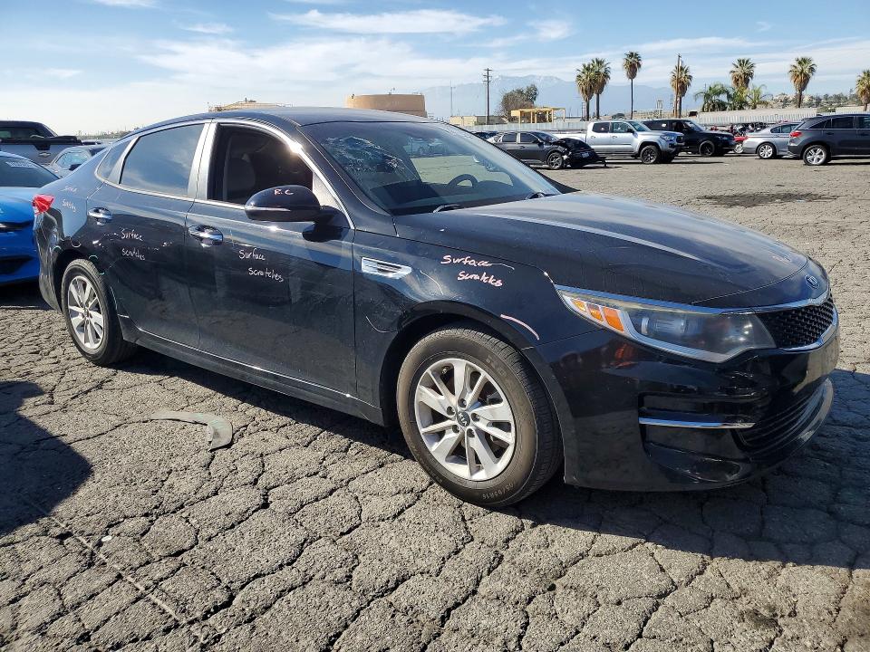 2018 Kia Optima მანქანა იყიდება აუქციონზე, vin: 5XXGT4L39JG229991, აუქციონის ნომერი: 78776585