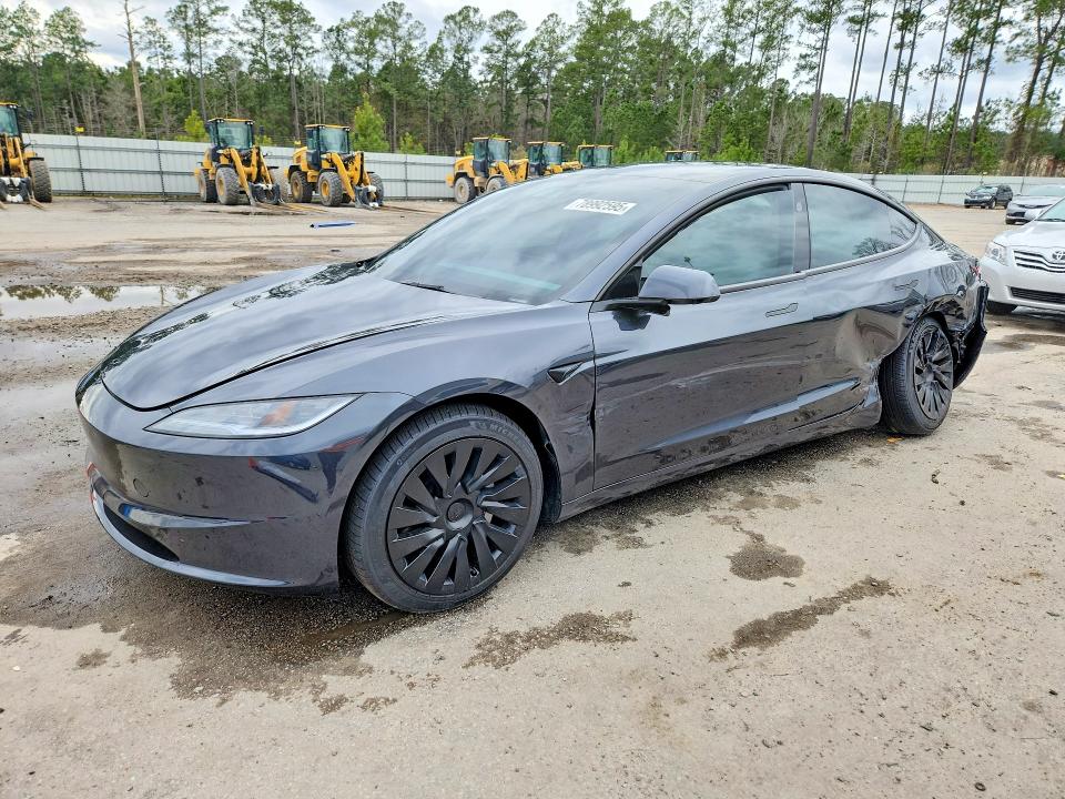 78992595 :رقم المزاد ، 5YJ3E1EB3SF935130 vin ، 2025 Tesla Model 3 مزاد بيع