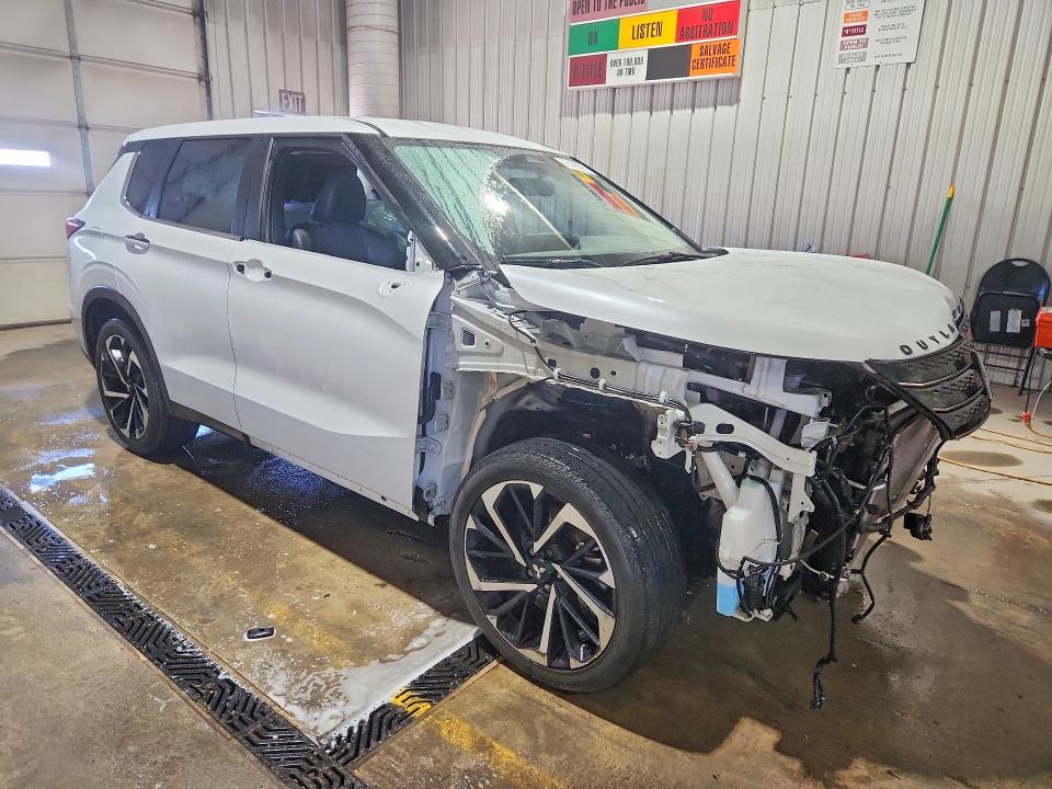Продаж на аукціоні авто 2022 Mitsubishi Outlander, vin: JA4J4UA82NZ080354, номер лоту: 76456885
