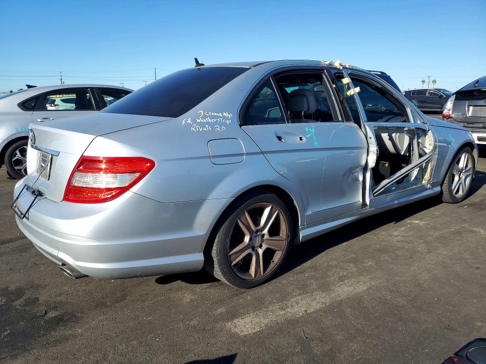 2010 Mercedes-benz C მანქანა იყიდება აუქციონზე, vin: WDDGF5EB4AR117619, აუქციონის ნომერი: 77432055