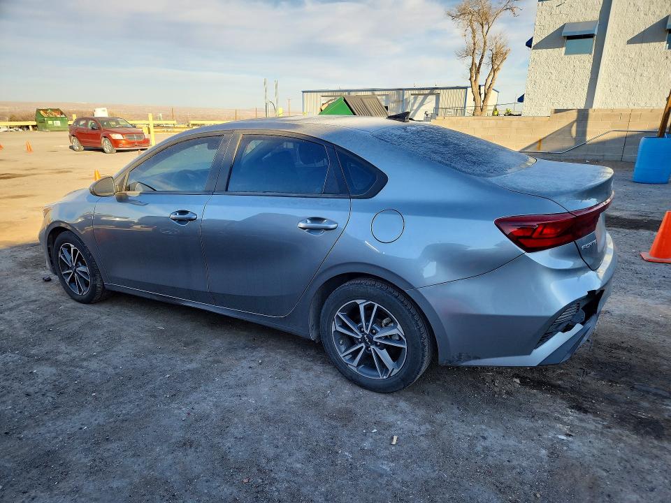 75662395 :رقم المزاد ، 3KPF24AD3NE456876 vin ، 2022 Kia Forte مزاد بيع