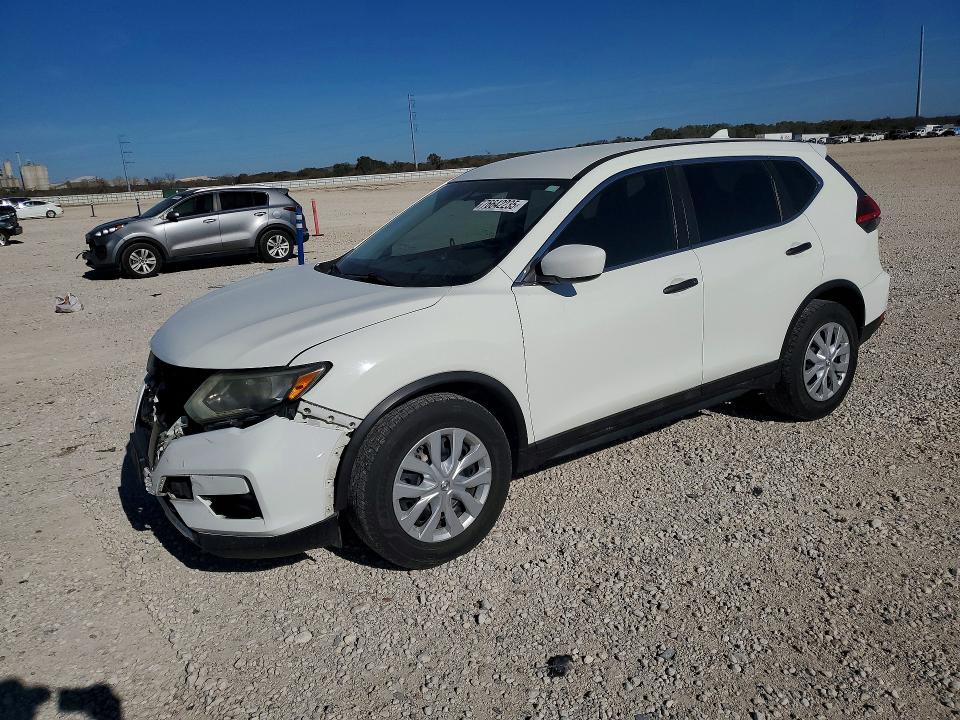 76642235 :رقم المزاد ، 5N1AT2MT0HC847103 vin ، 2017 Nissan Rogue مزاد بيع
