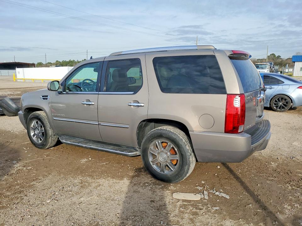 77646915 :رقم المزاد ، 1GYFK63877R327861 vin ، 2007 Cadillac Escalade مزاد بيع