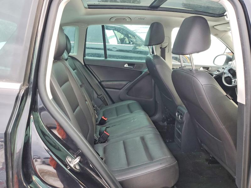 75223315 :رقم المزاد ، WVGSV7AX7HK006405 vin ، 2017 Volkswagen Tiguan مزاد بيع