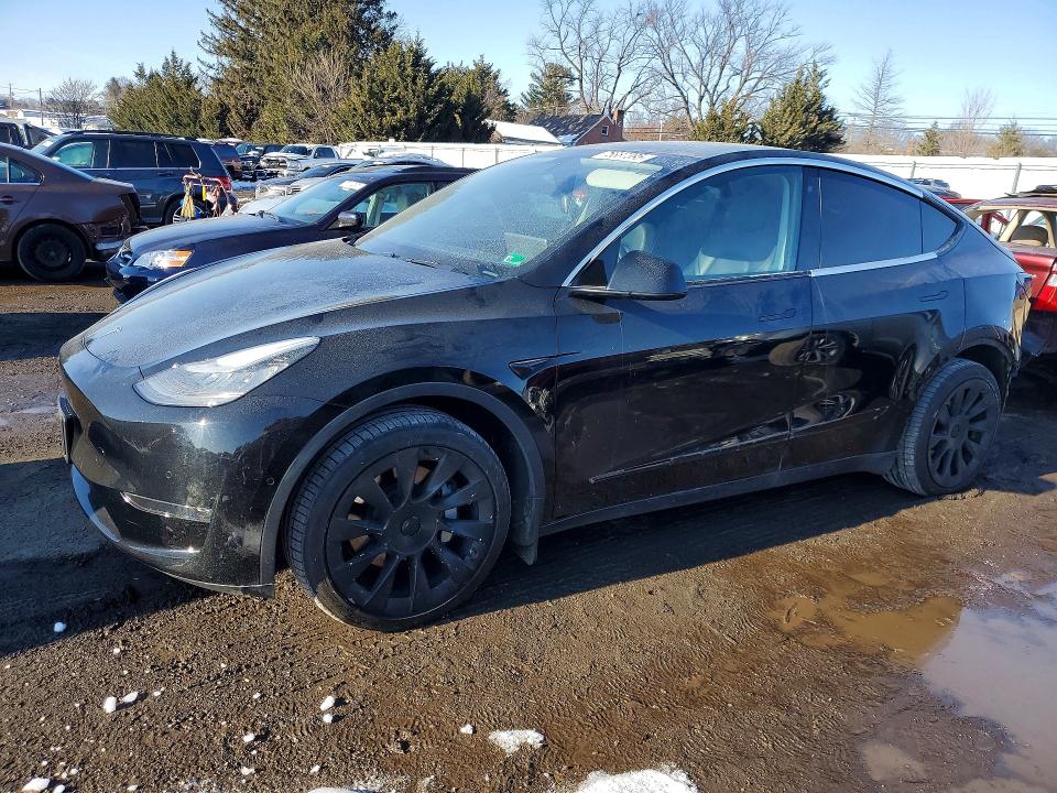 75887395 :رقم المزاد ، 5YJYGDEE3LF045403 vin ، 2020 Tesla Model Y مزاد بيع