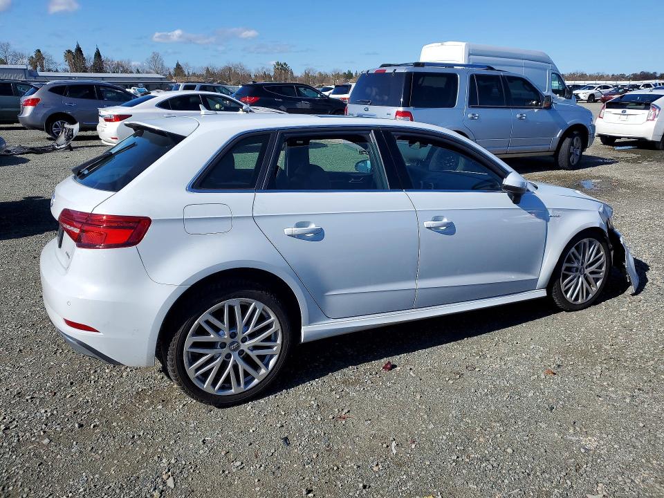 Aukcja sprzedaży 2018 Audi A3, vin: WAUTPBFF2JA093239, numer aukcji: 76753515
