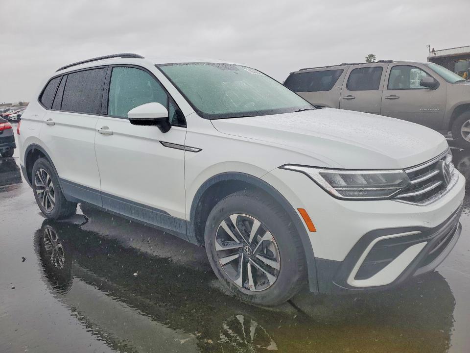 2022 Volkswagen Tiguan მანქანა იყიდება აუქციონზე, vin: 3VV1B7AX7NM173278, აუქციონის ნომერი: 76642645