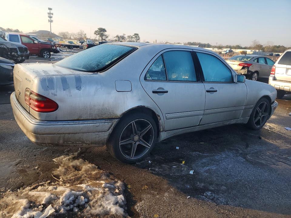 Aukcja sprzedaży 1999 Mercedes-benz E, vin: WDBJF74H5XA907390, numer aukcji: 76926445