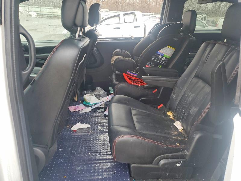 77673615 :رقم المزاد ، 2C4RDGEG1KR696743 vin ، 2019 Dodge Grand Caravan مزاد بيع