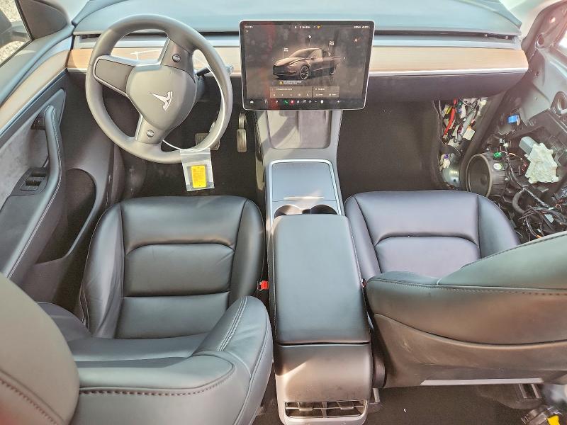 2024 Tesla Model Y მანქანა იყიდება აუქციონზე, vin: 7SAYGDEDXRF037897, აუქციონის ნომერი: 77627875