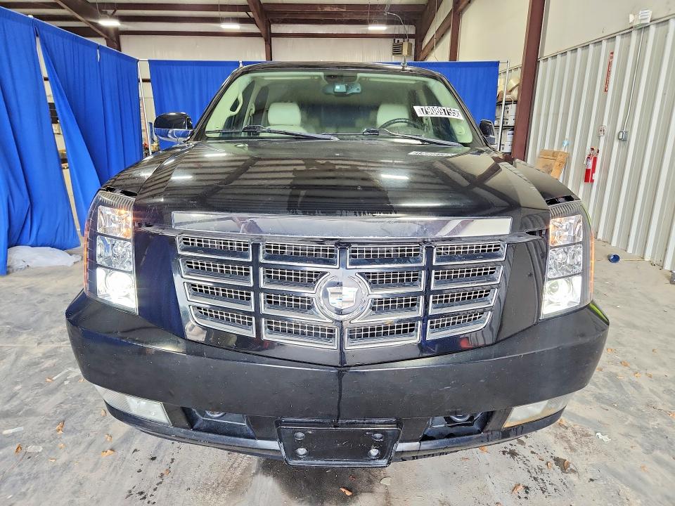 2008 Cadillac Escalade მანქანა იყიდება აუქციონზე, vin: 1GYFK63898R260021, აუქციონის ნომერი: 79089755