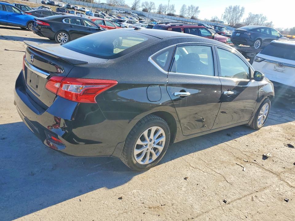 2018 Nissan Sentra მანქანა იყიდება აუქციონზე, vin: 3N1AB7AP8JY326559, აუქციონის ნომერი: 78473075