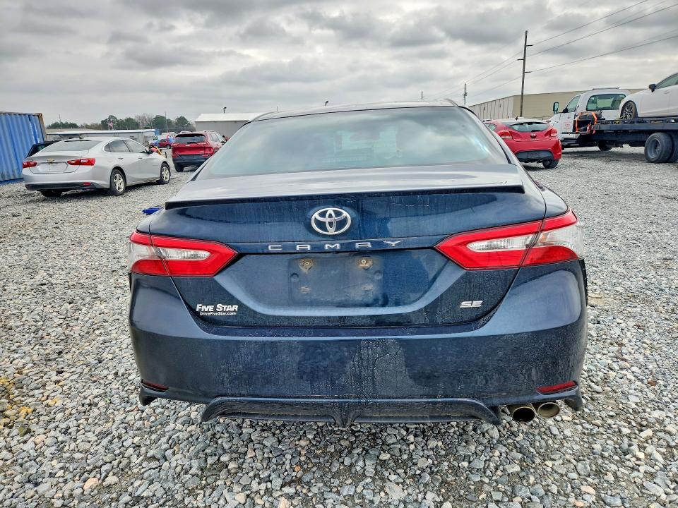 Продаж на аукціоні авто 2018 Toyota Camry, vin: 4T1B11HK9JU602306, номер лоту: 76106185