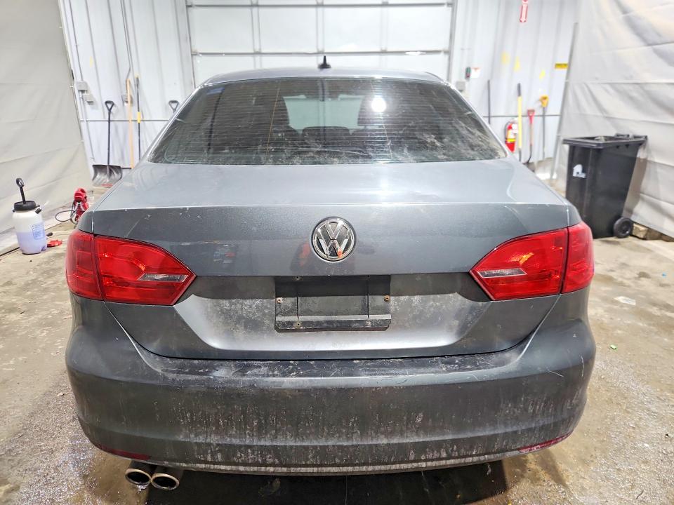 77183295 :رقم المزاد ، 3VWDX7AJ4DM260222 vin ، 2013 Volkswagen Jetta مزاد بيع