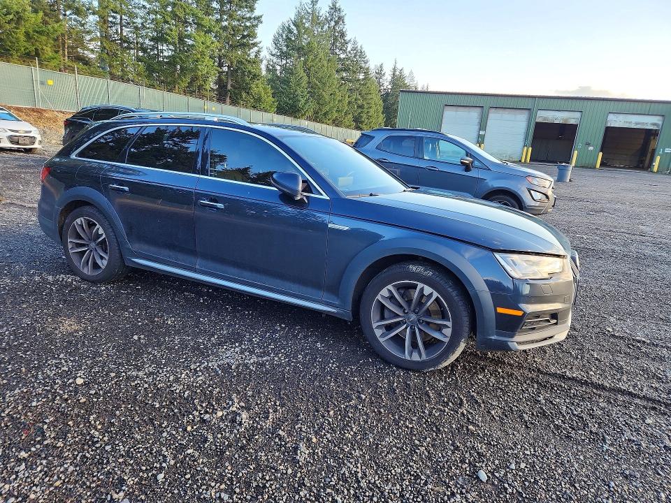 77582095 :رقم المزاد ، WA18NAF43HA038262 vin ، 2017 Audi A4 Allroad مزاد بيع