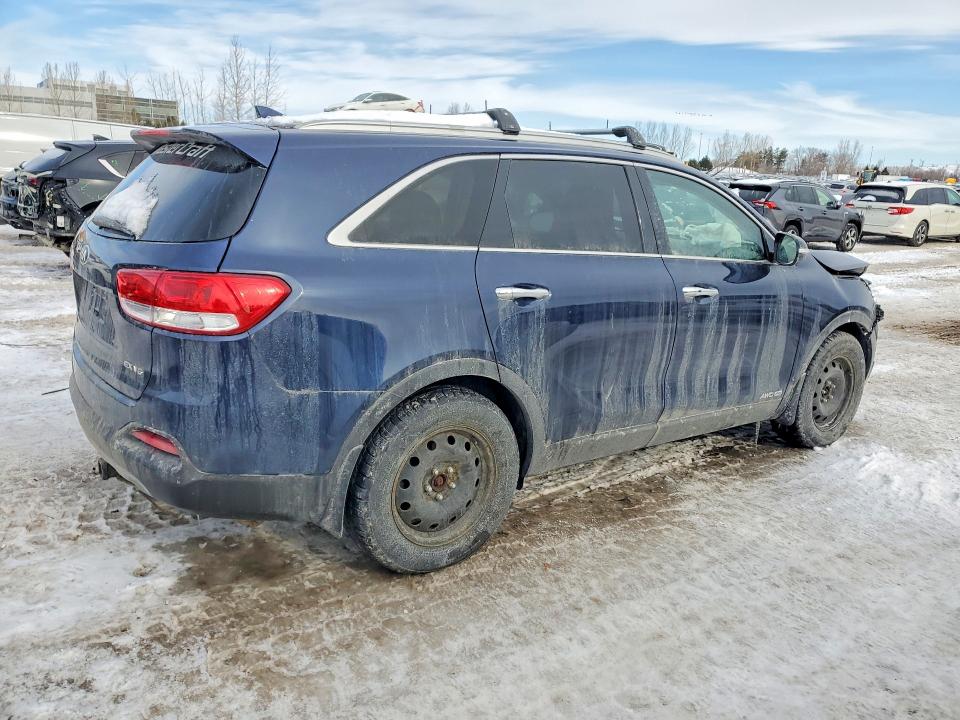 2017 Kia Sorento მანქანა იყიდება აუქციონზე, vin: 5XYPHDA51HG330373, აუქციონის ნომერი: 75731575