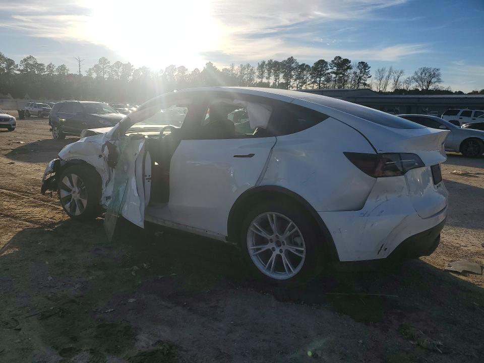 Продаж на аукціоні авто 2022 Tesla Model Y, vin: 7SAYGDEE3NF461716, номер лоту: 77104505