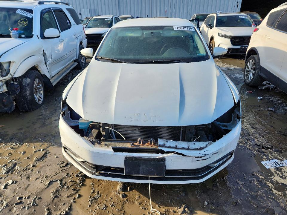 2016 Volkswagen Passat მანქანა იყიდება აუქციონზე, vin: 1VWAT7A39GC033615, აუქციონის ნომერი: 76648775