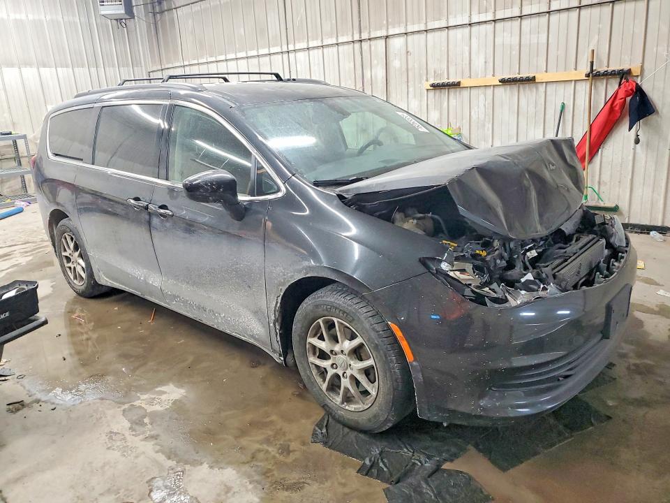 Продажа на аукционе авто 2020 Chrysler Voyager, vin: 2C4RC1DG4LR197499, номер лота: 76265555