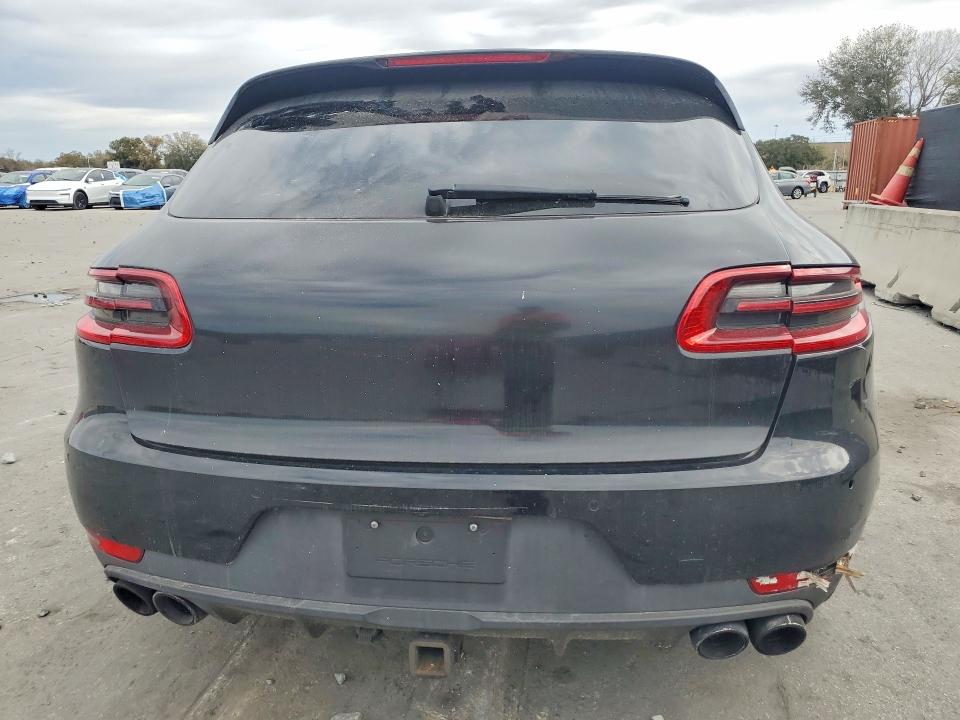 76820905 :رقم المزاد ، WP1AB2A50GLB50282 vin ، 2016 Porsche Macan S مزاد بيع
